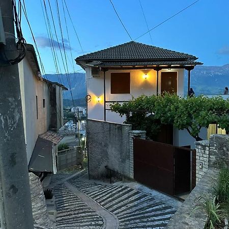 Jons Apartment Gjirokastër Exterior foto